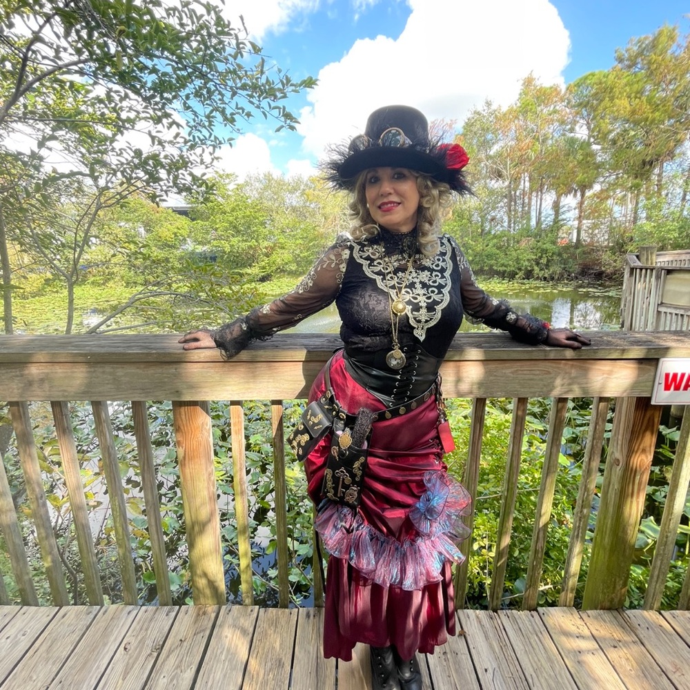 Steampunk, Vintage ( Skirt, blouse, belt, hat)